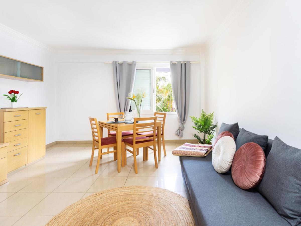 Live Los Cristianos Los Playeros Close To The Beach Arona  Bagian luar foto