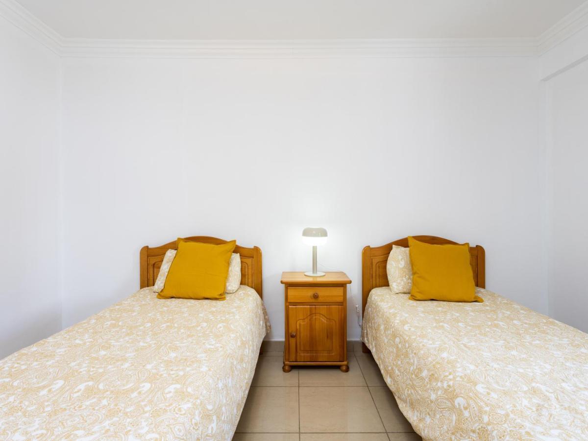 Live Los Cristianos Los Playeros Close To The Beach Arona  Bagian luar foto